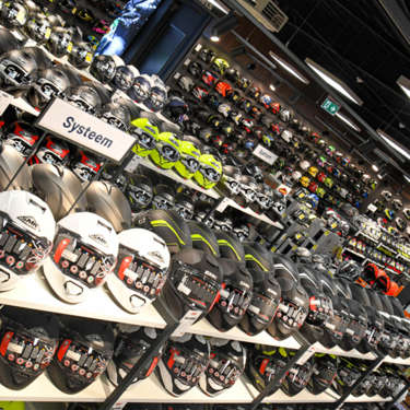 MotoPort Den Bosch - World of Helmets - 01