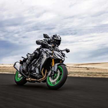 26_ZR1100HTFAL_201_GY1_AC_G_002s