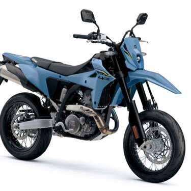DR-Z400SMRLM7_Q1T_diagonal