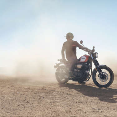 Yamaha SCR950 - Action 05