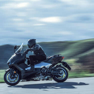 2026-Yamaha-XP500ASV-EU-Black_MAX_-Static-017-03