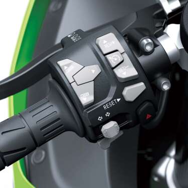 MY26_Ninja_ZX10R_Detail (15)