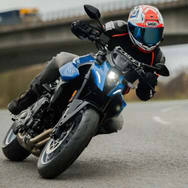 Nieuwe_Motorfietsen_8S_Dynamisch-9s