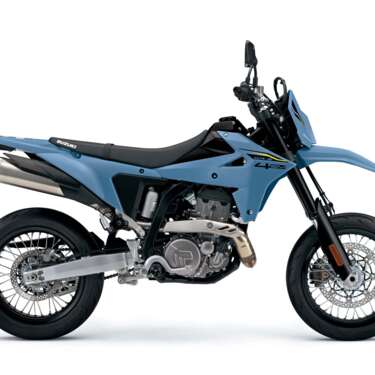 DR-Z400SMRLM7_Q1T_Rside
