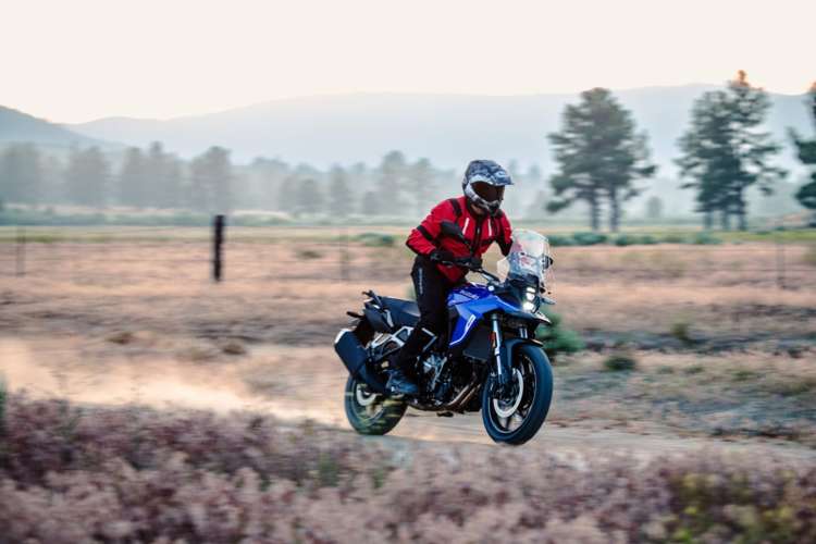 09-Suzuki-onthult-gloednieuwe-Suzuki-V-STROM-800