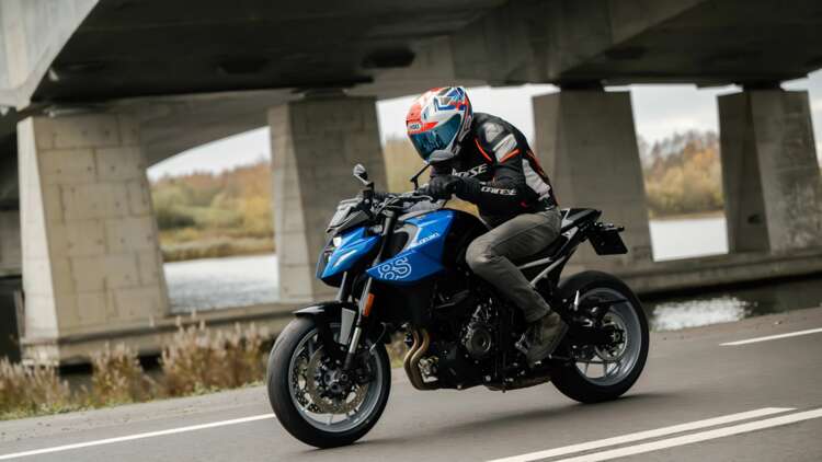 Nieuwe_Motorfietsen_8S_Dynamisch-27s