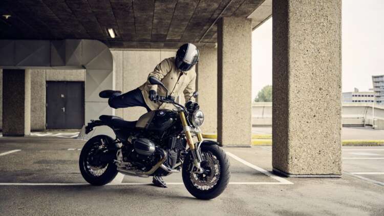 R12 NineT