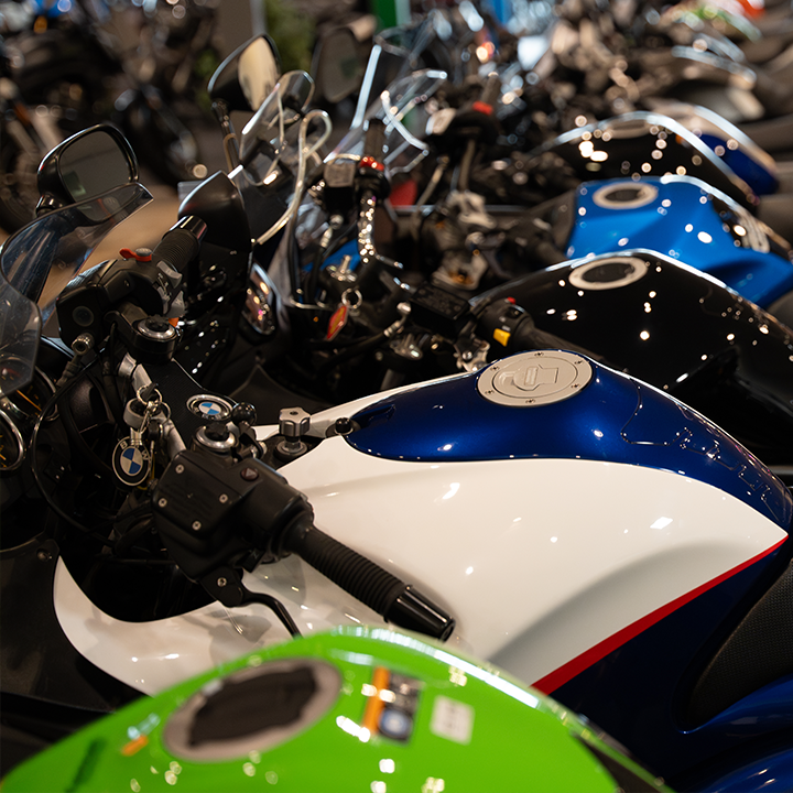 MotoPort-Leek-Footer-Bezoek-Ons