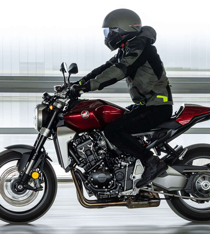 Waterdichte doorwaai motorjassen - MotoPort Webshop