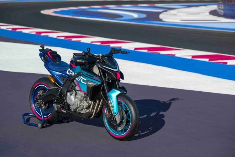 de-nieuwe-cfmoto-675nk-gp-edition-2026-circuit