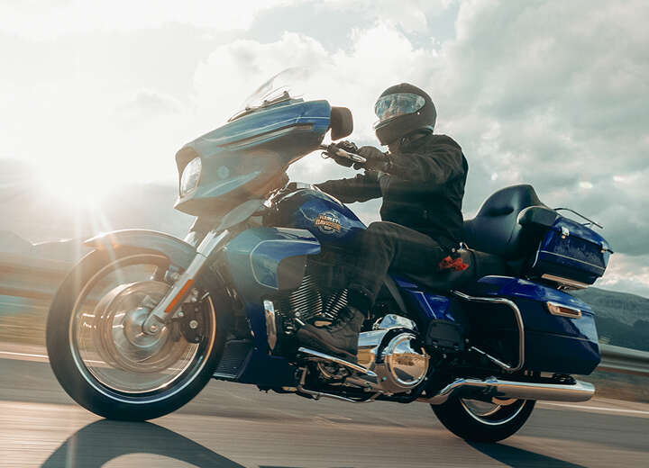 2025 - Street-Glide-Ultra-MotoPort