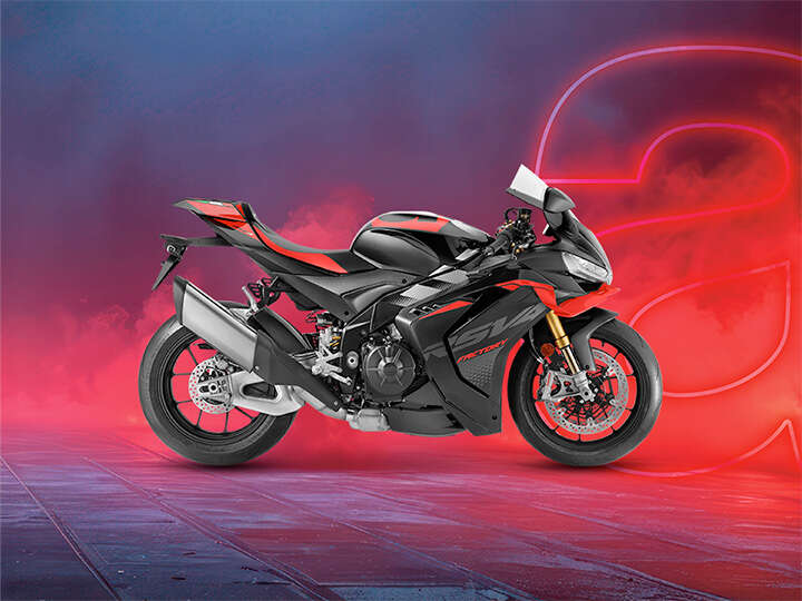 Aprilia-RS-V4-actie-2026-MotoPort