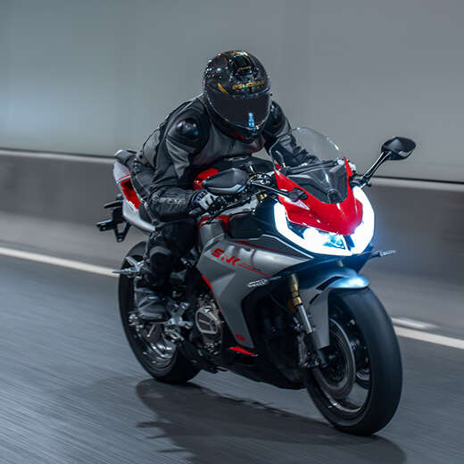 QJMOTOR-Sport-MotoPort-Almere