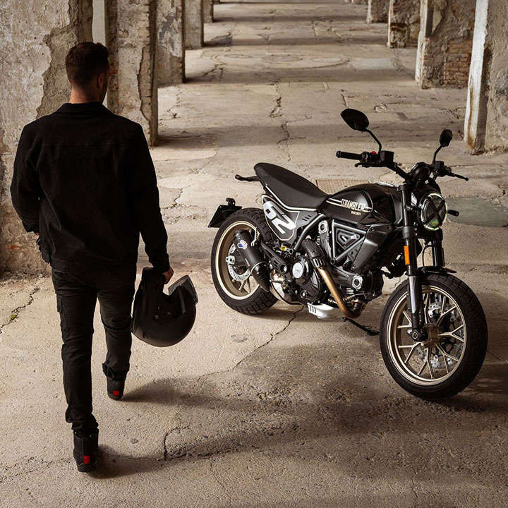 Nieuwe Scrambler® Full Throttle en Icon Dark Modeljaar 2025 - MotoPort