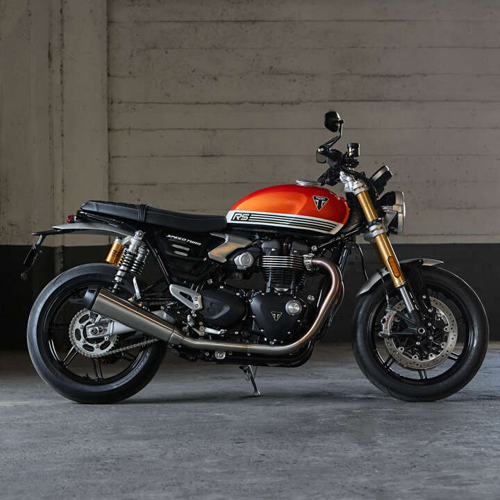 OE_SpeedTwin1200RS_MY25-MotoPort