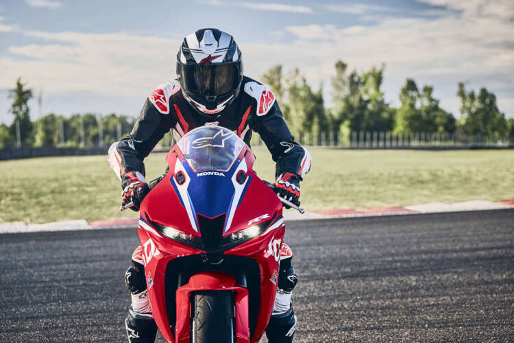 590130_27YM_Honda_CBR600RR