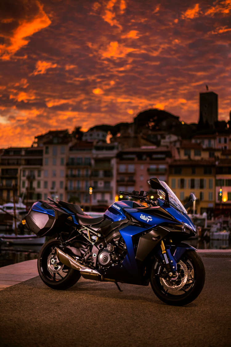 GSX-S1000GT_M2_Action_21-QT8