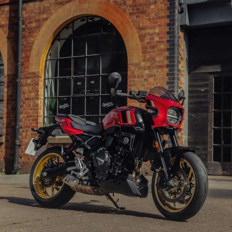 01_Suzuki-GSX-8T-en-8TT-krijgen-kleurenupdate-voor-2027
