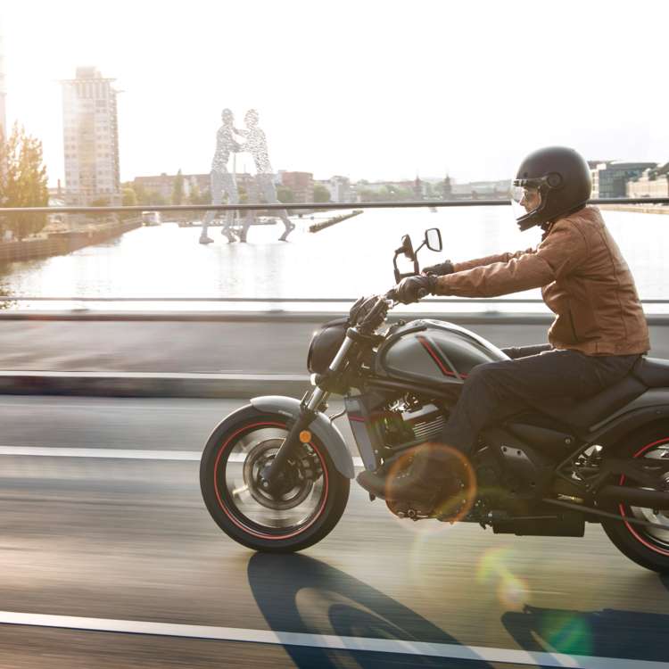 Kawasaki Vulcan S 2021 - Action