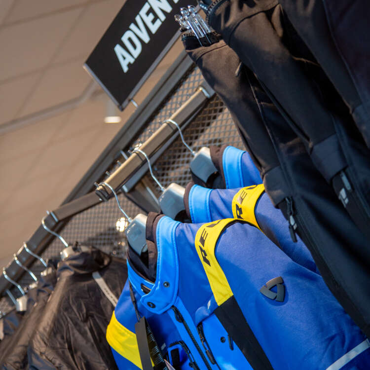Kleding store MotoPort Goes - 10