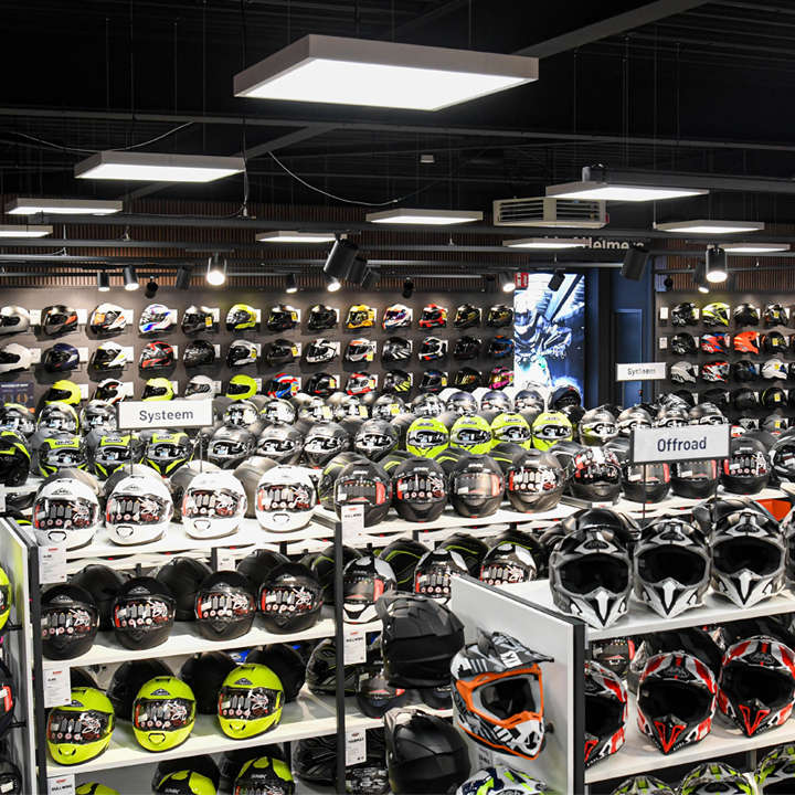 MotoPort-Den-Bosch-Helmen-en-kledingshop