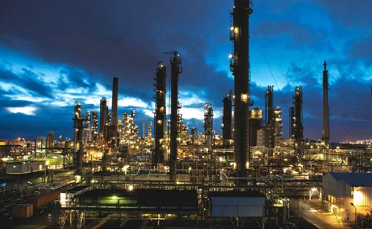 LyondellBasell expects to sell its Houston refinery in next quarter or two