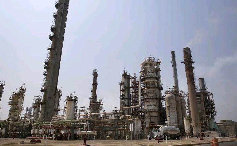 Tronox swings to Q4 loss