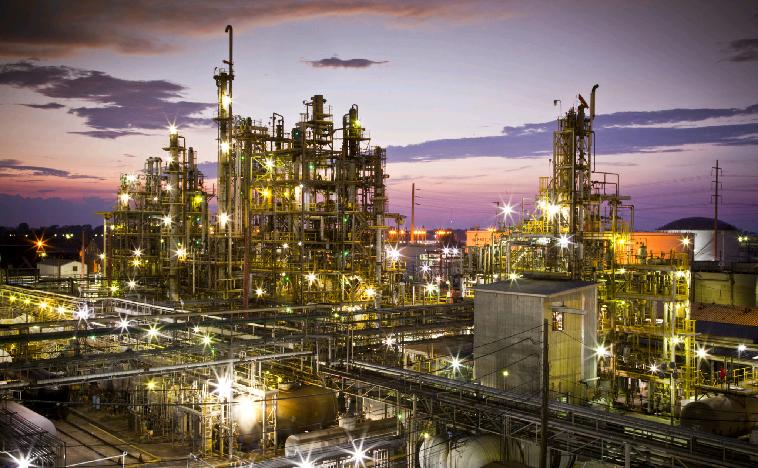 Shenghong plans test runs at new oil refinery