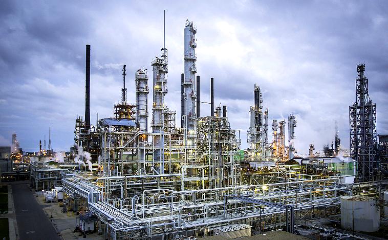 N. America chemical rail momentum slows the first-half plateau