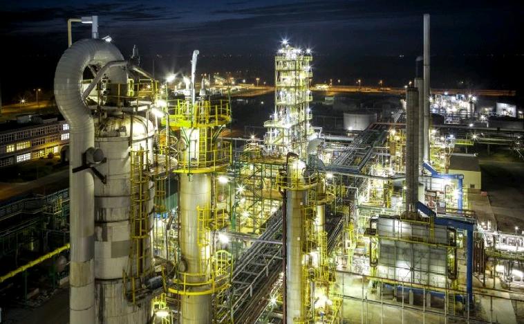 Strike action to resume at Exxon Mobil UK Fawley oil refinery in January