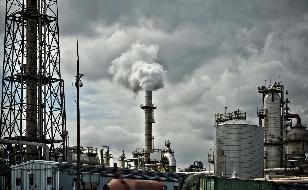 Sinopec снизил ноябрьские цены литьевого ПНД в Южном Китае на CNY200 за тонну