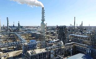 Чистая прибыль Sinopec за 9 месяцев сократилась на 32%