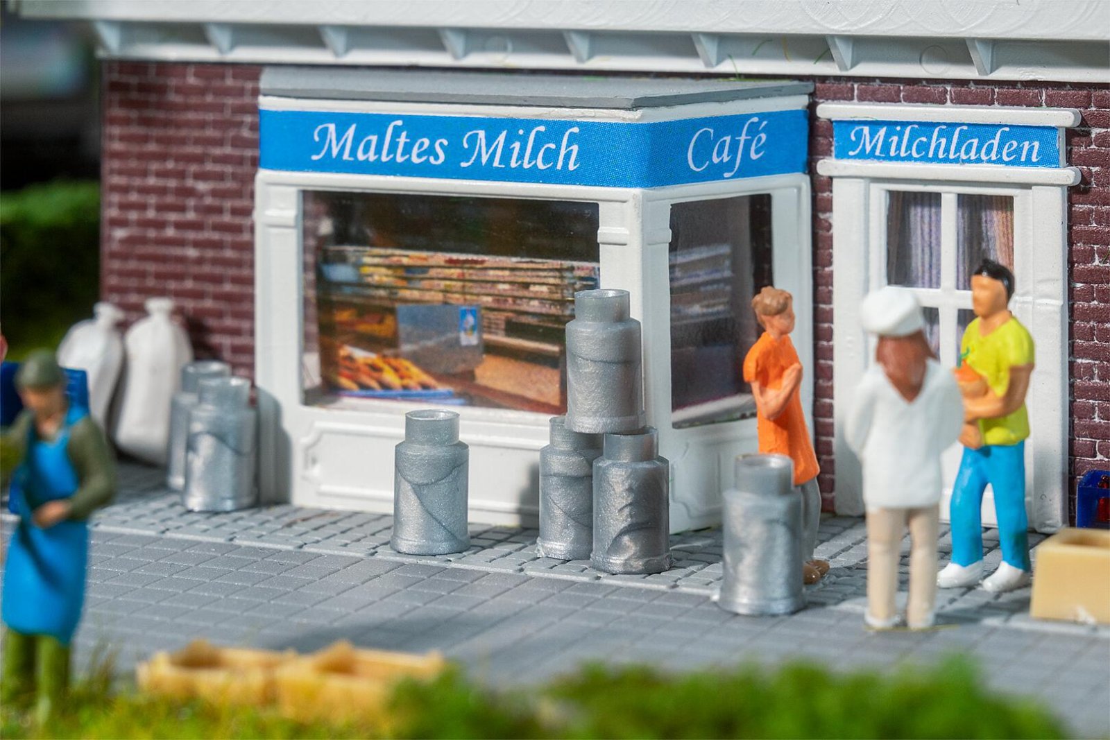 10 Melkkannen