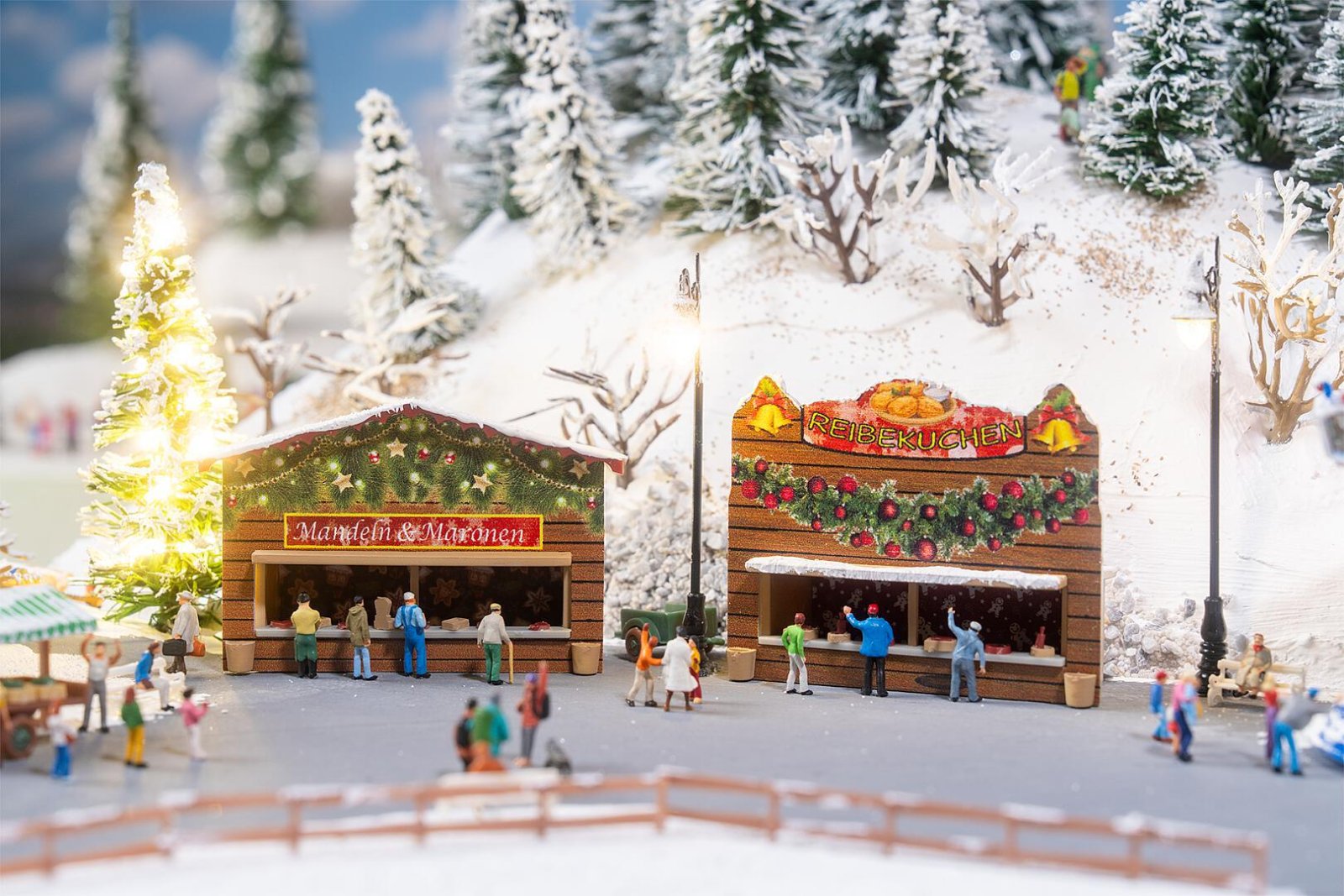 2 Kraampjes Op De Kerstmarkt
