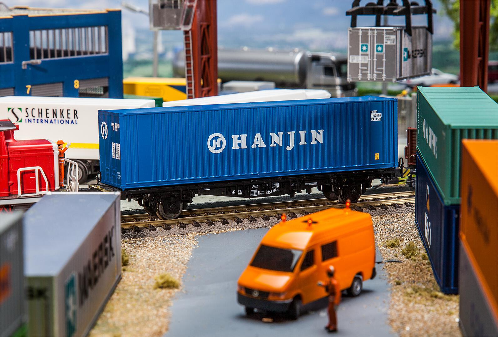 40' Hi-Cube Container Hanjin