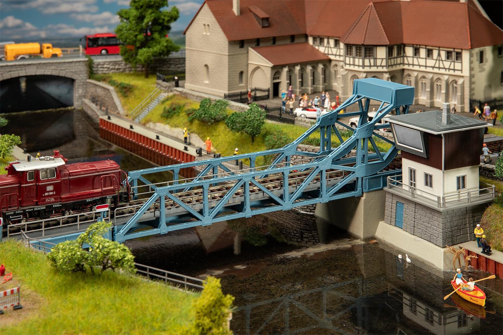 Bascule Brug Met Aandrijving