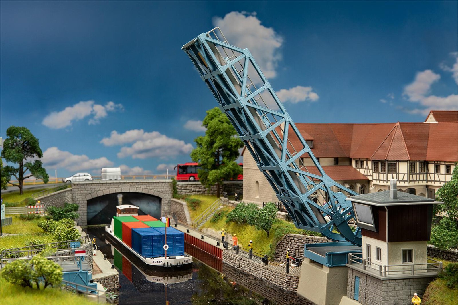 Bascule Brug Met Aandrijving