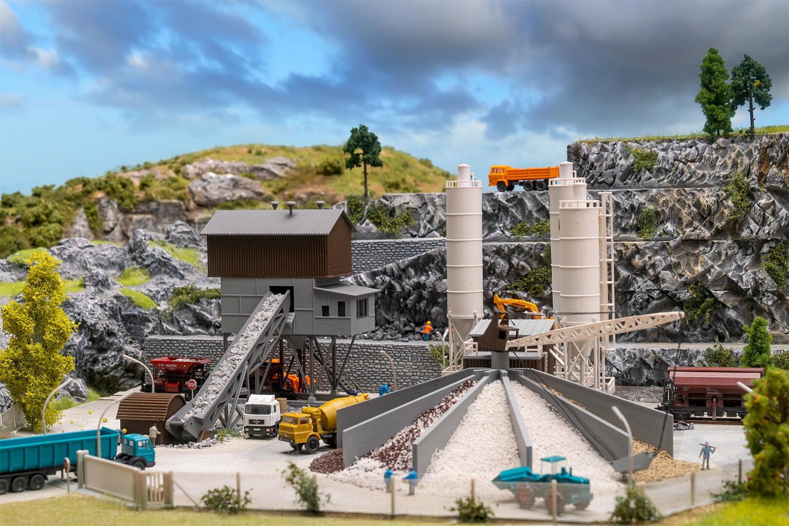 Betoncentrale Met Grindlaadsilo