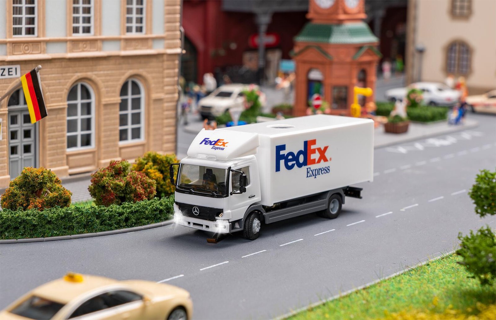 Cs Dig. Vrachtwagen Mb Atego Fedex (Herpa)