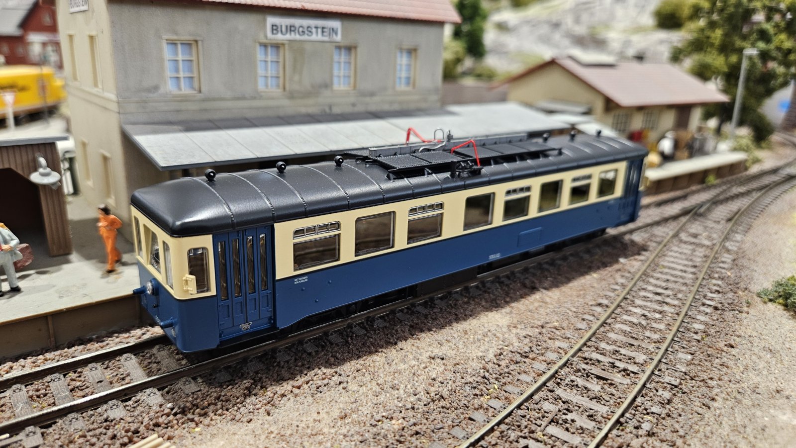 D-Triebwg. Rh 553 SCM VI + DSS PluX22