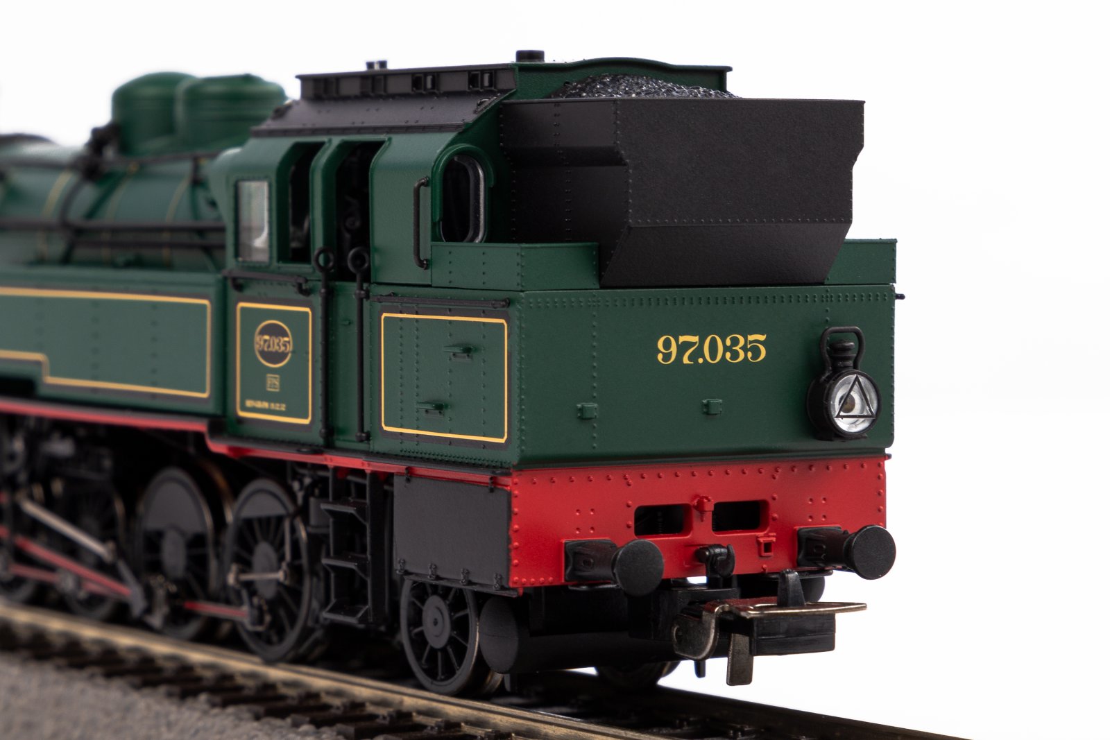 ~Dampflok Rh 97 SNCB III + PluX22 Dec.