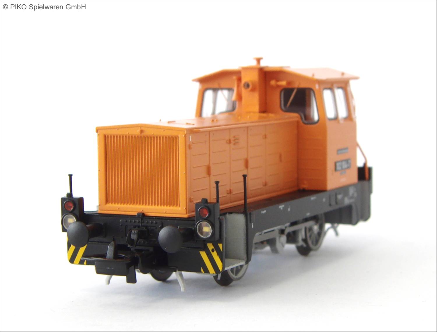 ~Diesellok BR 102.1 DR IV + PluX22 Dec.