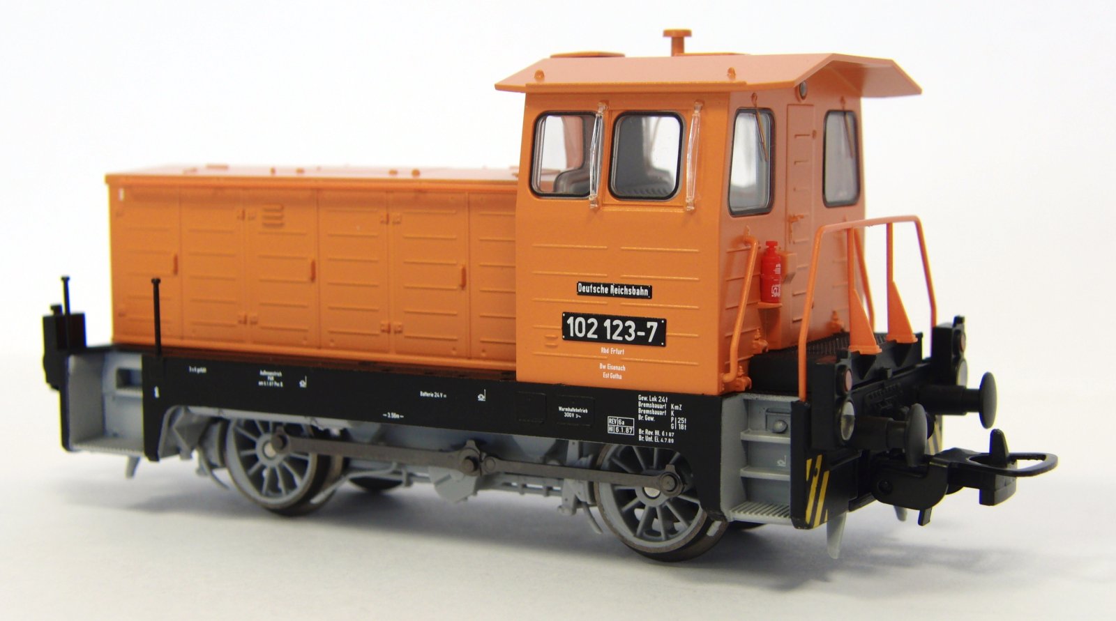 Diesellok BR 102.1 DR IV