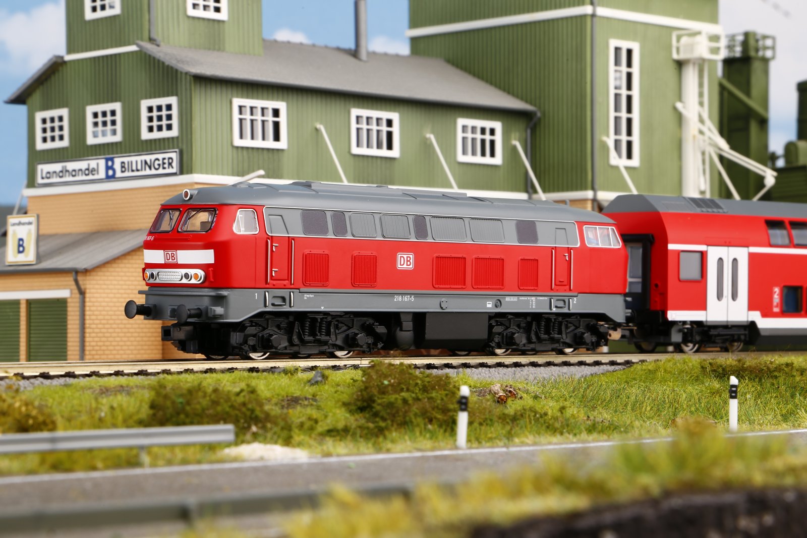 ~Diesellok BR 218 DB AG V + lastg. Dec.