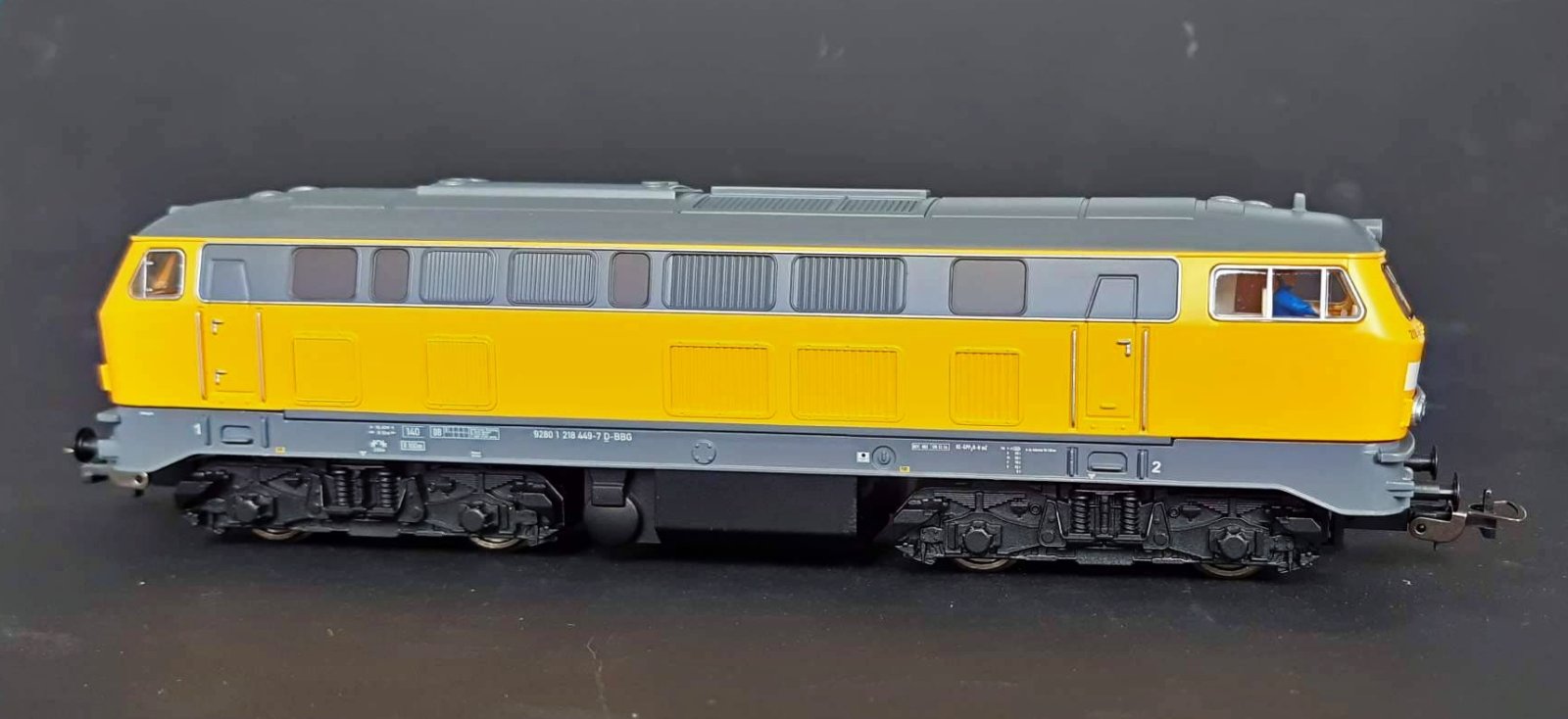 ~ Diesellok BR 218 DB Netz VI + 8pol. Dec