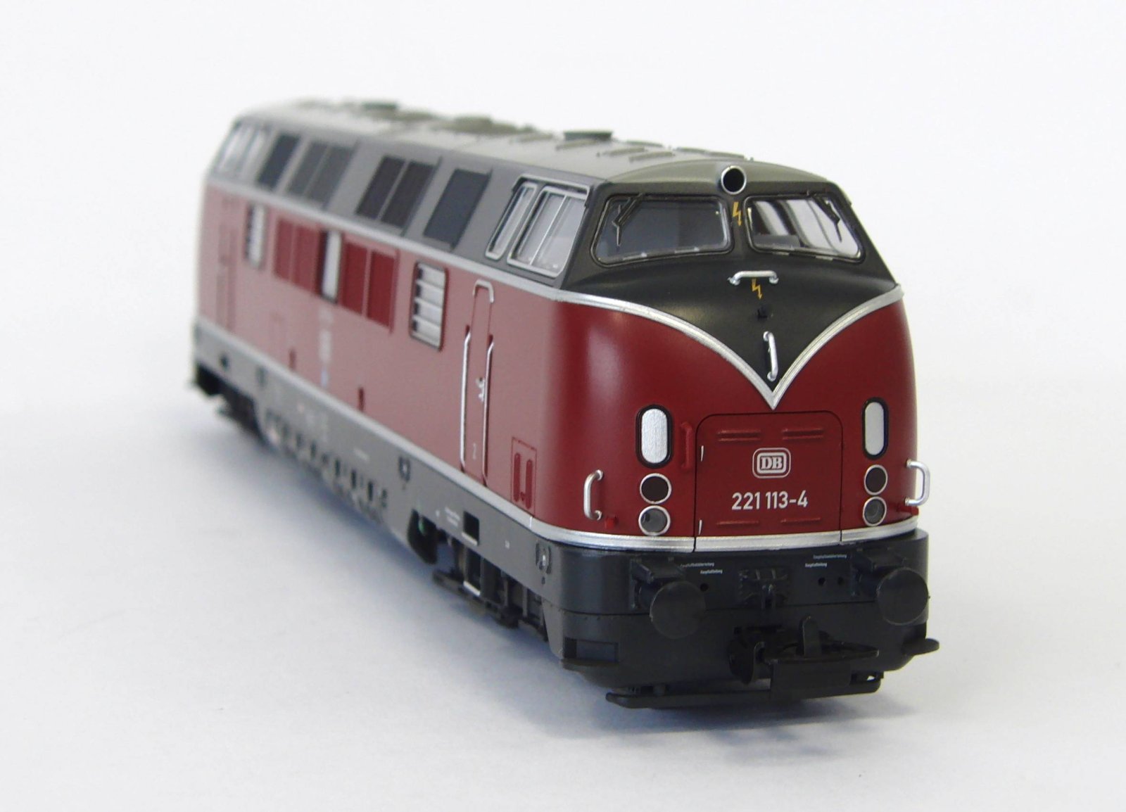 ~Diesellok BR 221 DB IV + PluX 22 Dec.