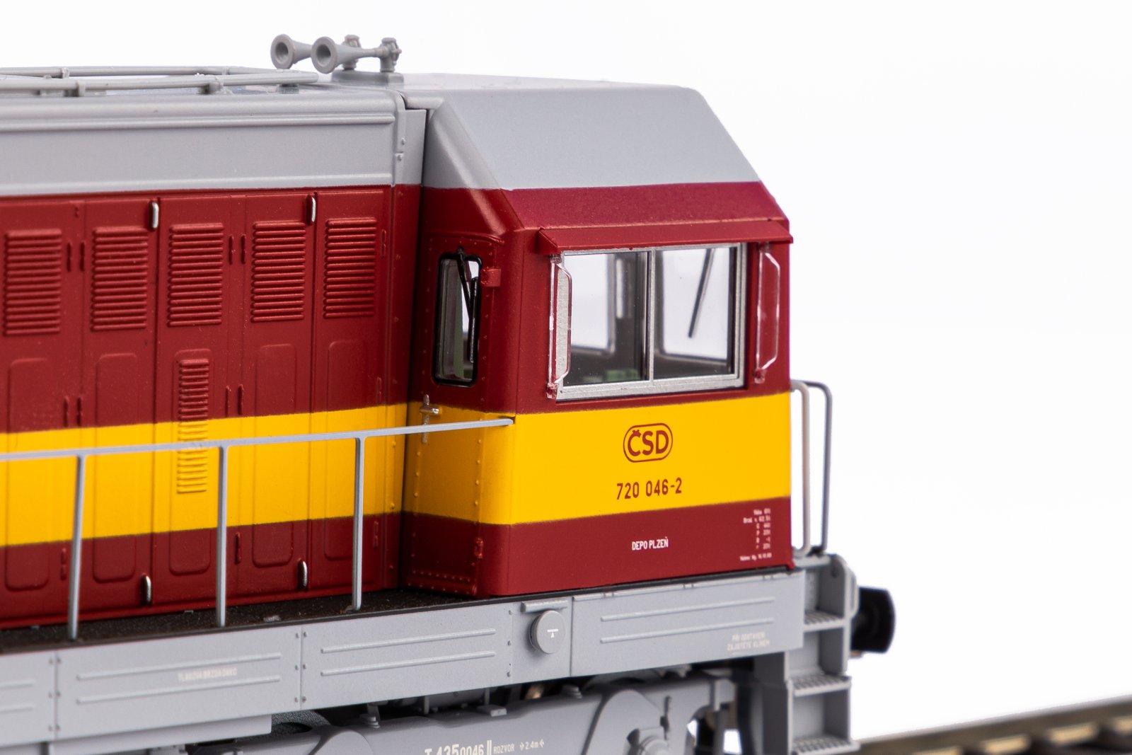 Diesellok BR 720 CD V + DSS PluX22