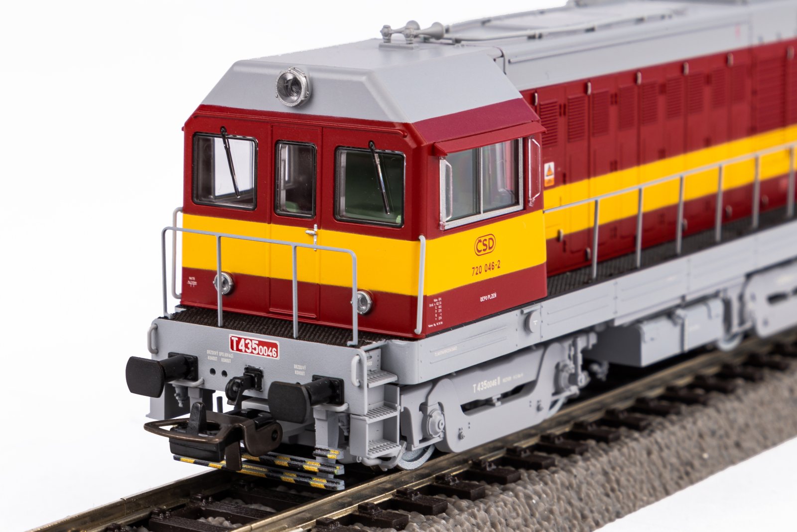 Diesellok BR 720 CD V + DSS PluX22