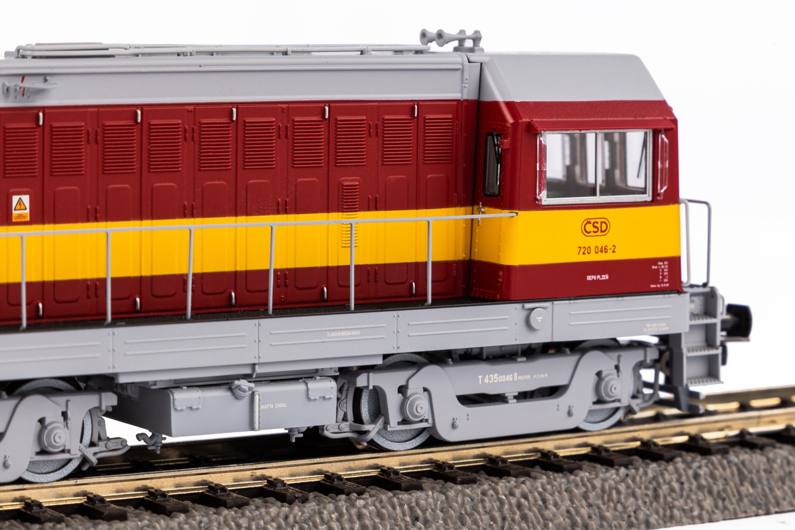 Diesellok BR 720 CD V + DSS PluX22