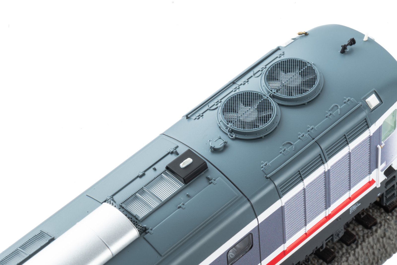 Diesellok D.445 IC Lackierung FS VI + DSS PluX22